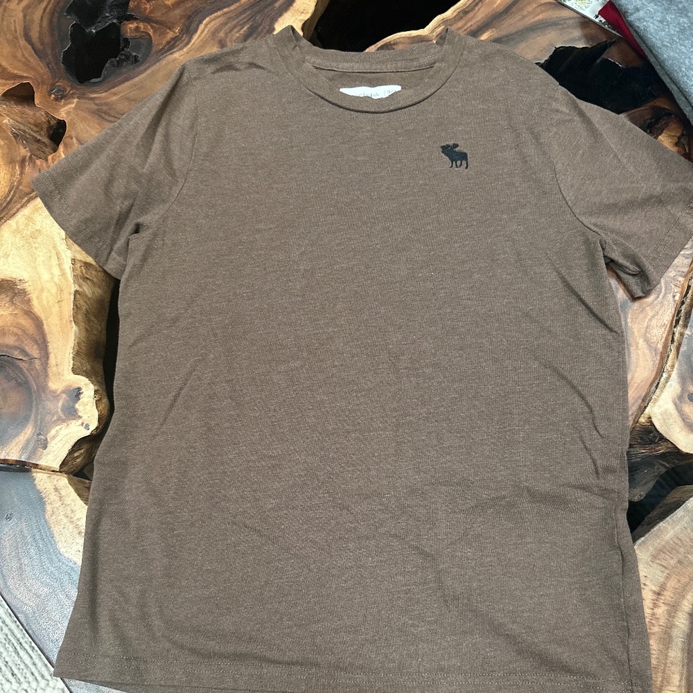 Abercrombie kids t-shirt